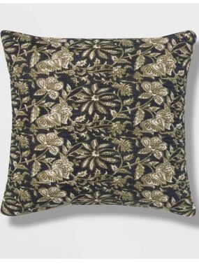 THRESHOLD NWT Square Double Cloth Printed Decorative Throw Pillow